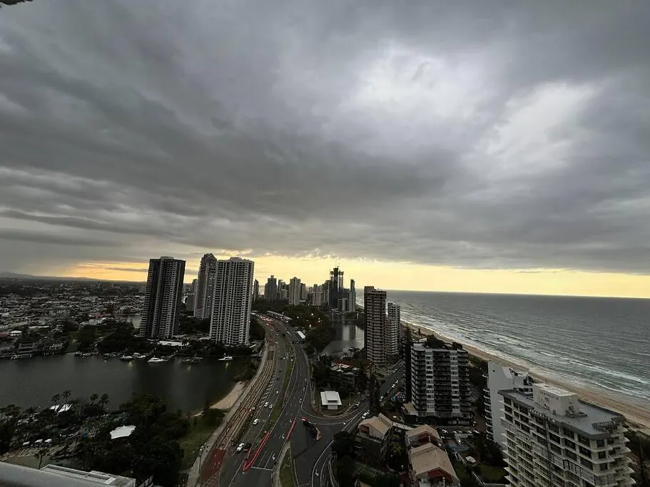 Daire Entire Rental Unit Ocean City Views Netflix Gold Coast Avustralya