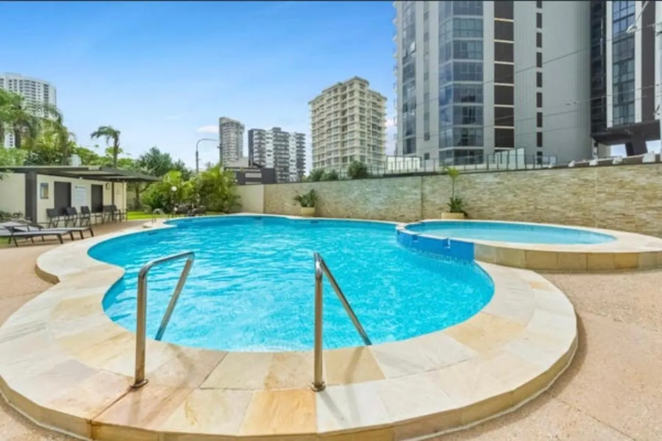 Daire Entire Rental Unit Ocean City Views Netflix Gold Coast